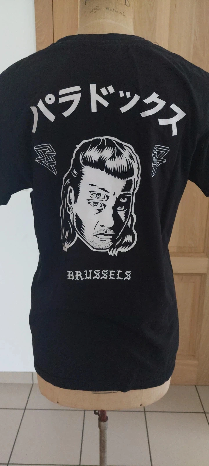 T-shirt Noir Paradox Brussels - Style Graphic / Streetwear - Neuf - Taille M – photo 3